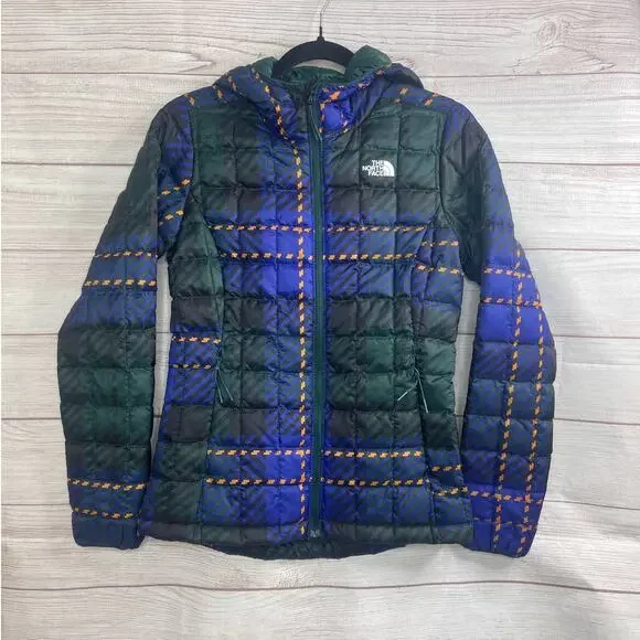 NWT The North Face Women’s Thermoball Hoodie Eco Puffer Jacket Size XS - Picture 2 of 7